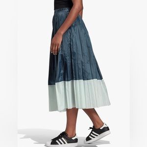NWT Adidas Pleated Skirt